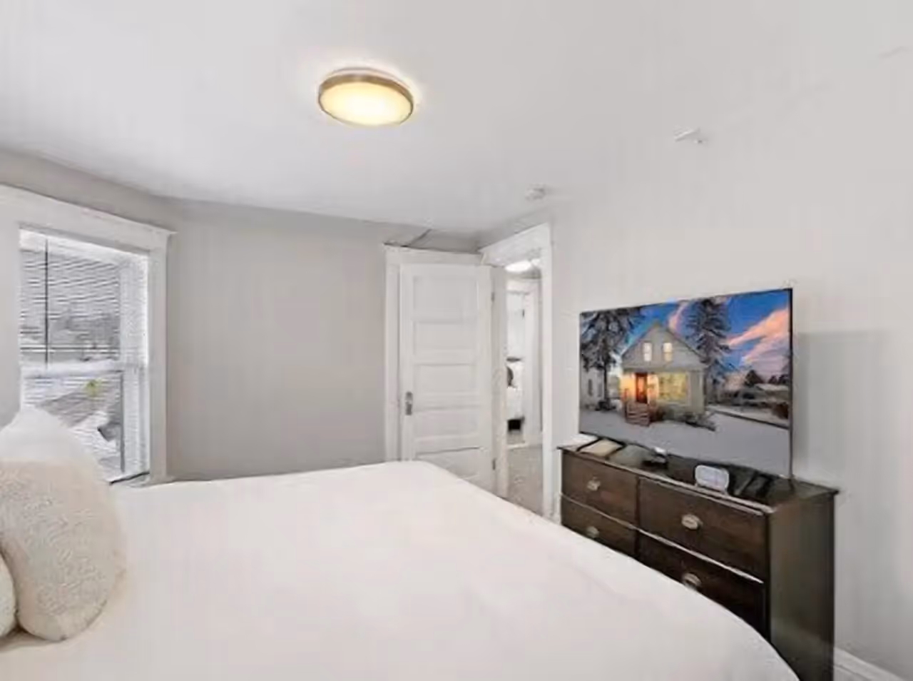 204 1st Street 10.jpg
