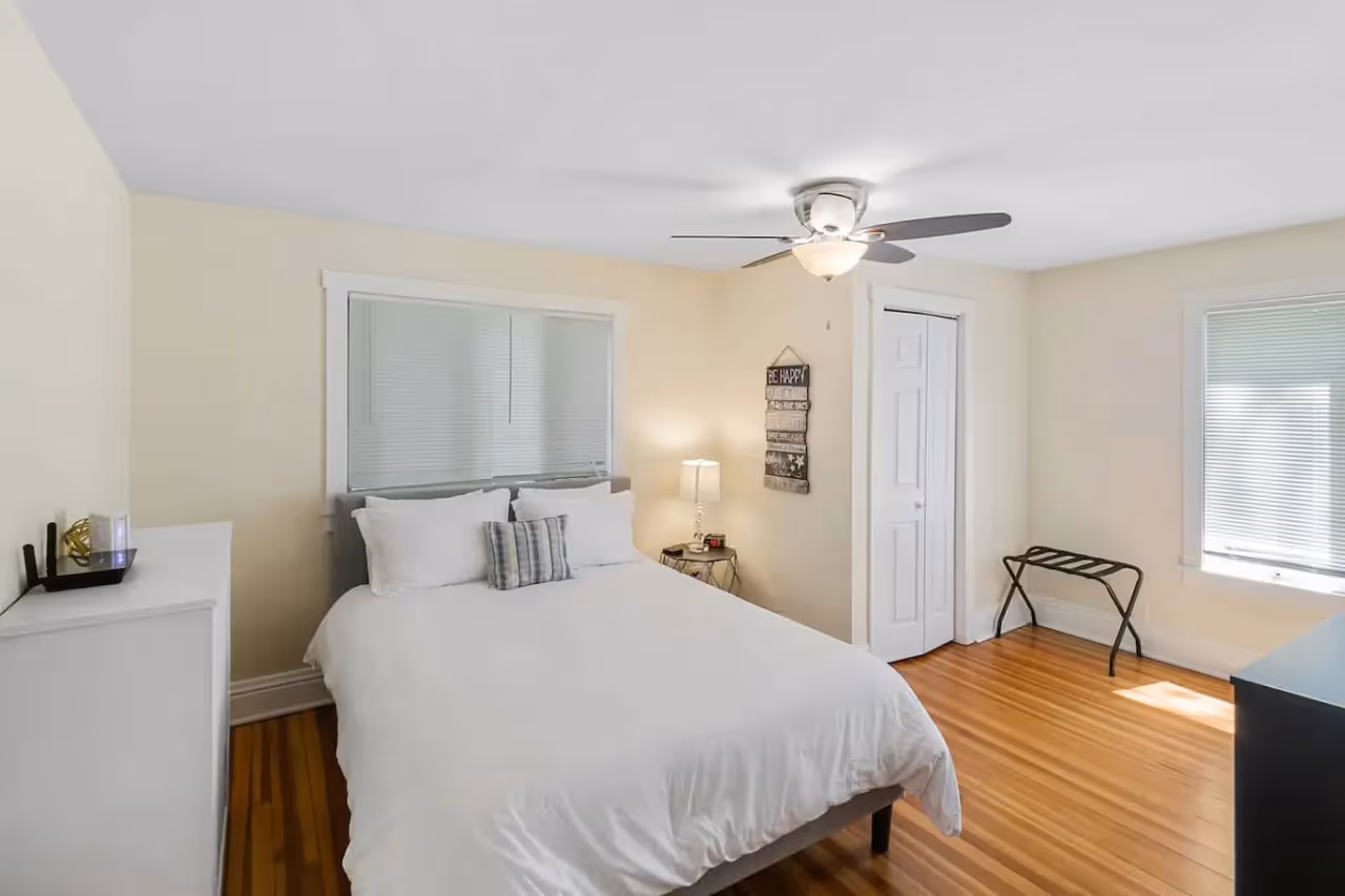 219 West Park Ave 14.jpg