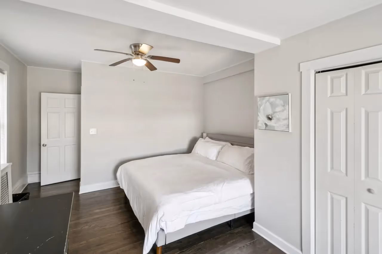 221 West Park Ave 14.jpg