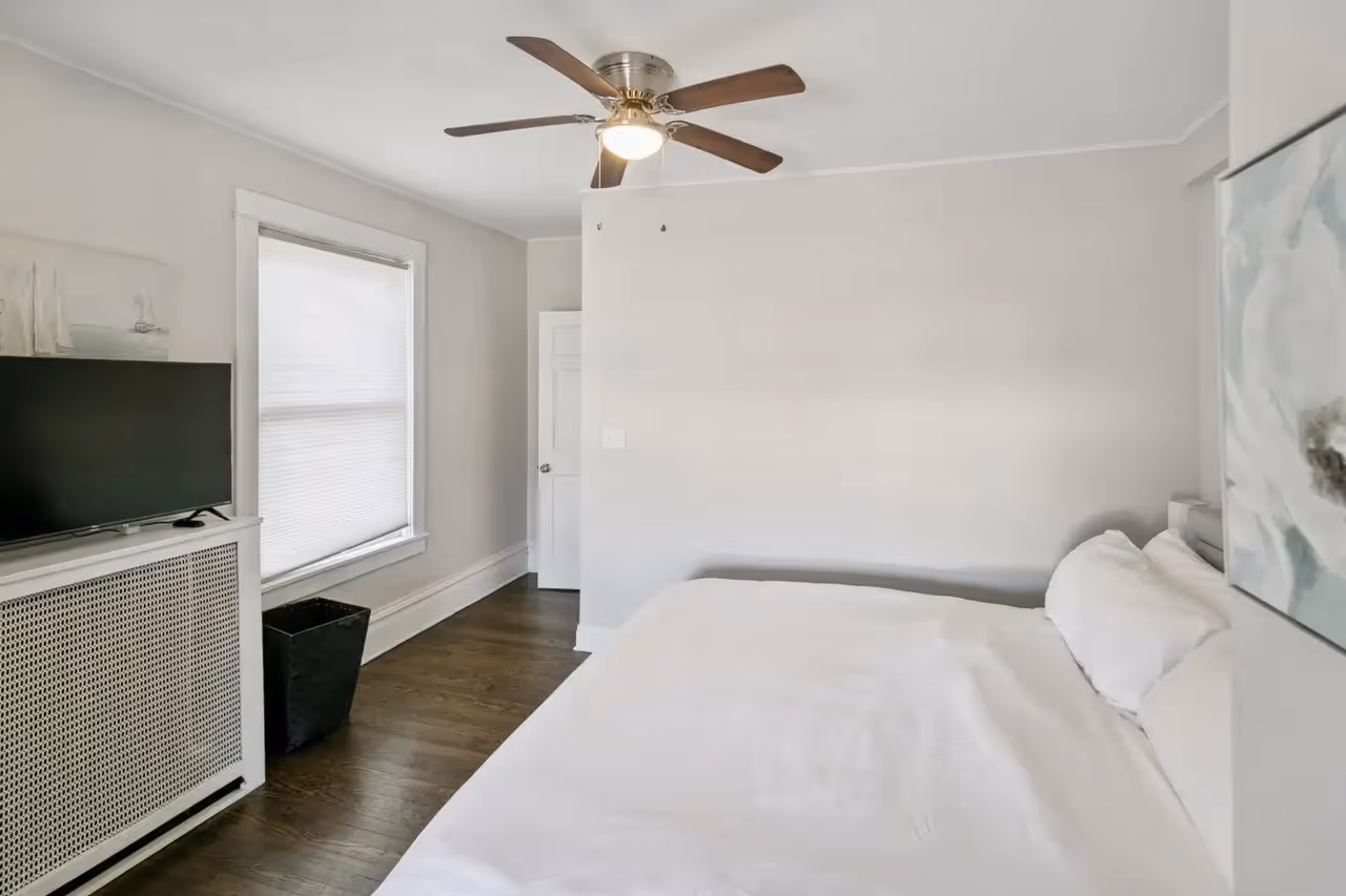221 West Park Ave 18.jpg