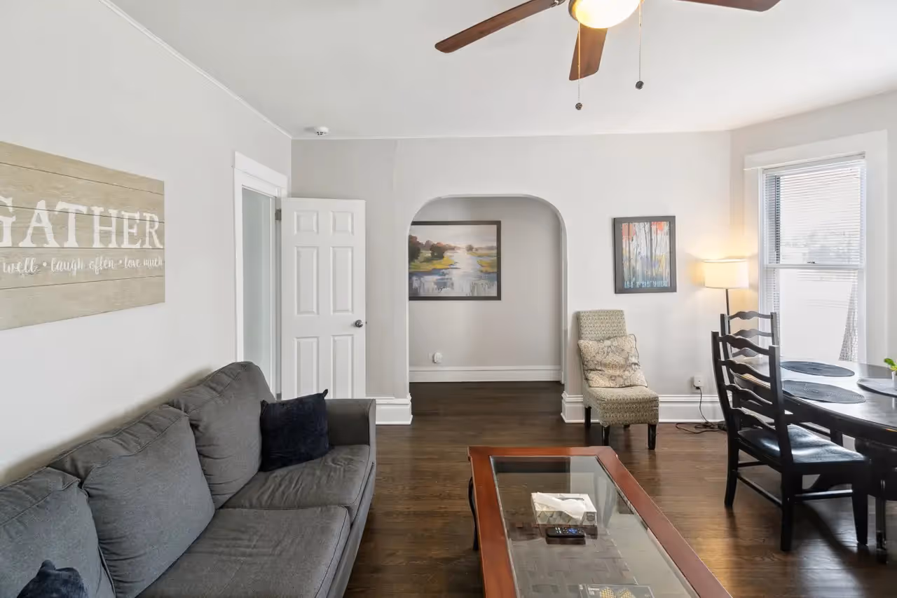 221 West Park Ave 7.jpg