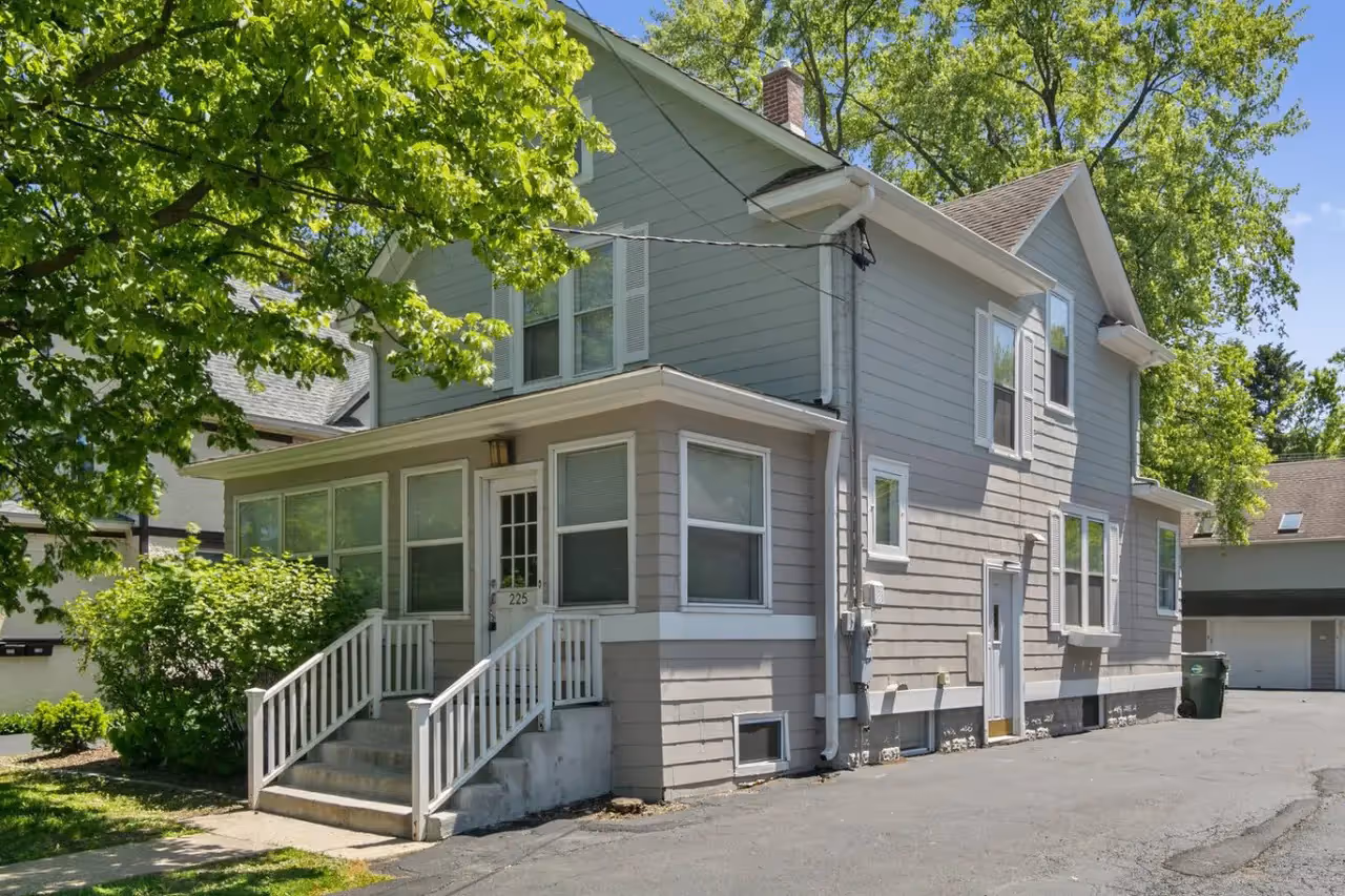 225 West Park Ave apt 14.jpg
