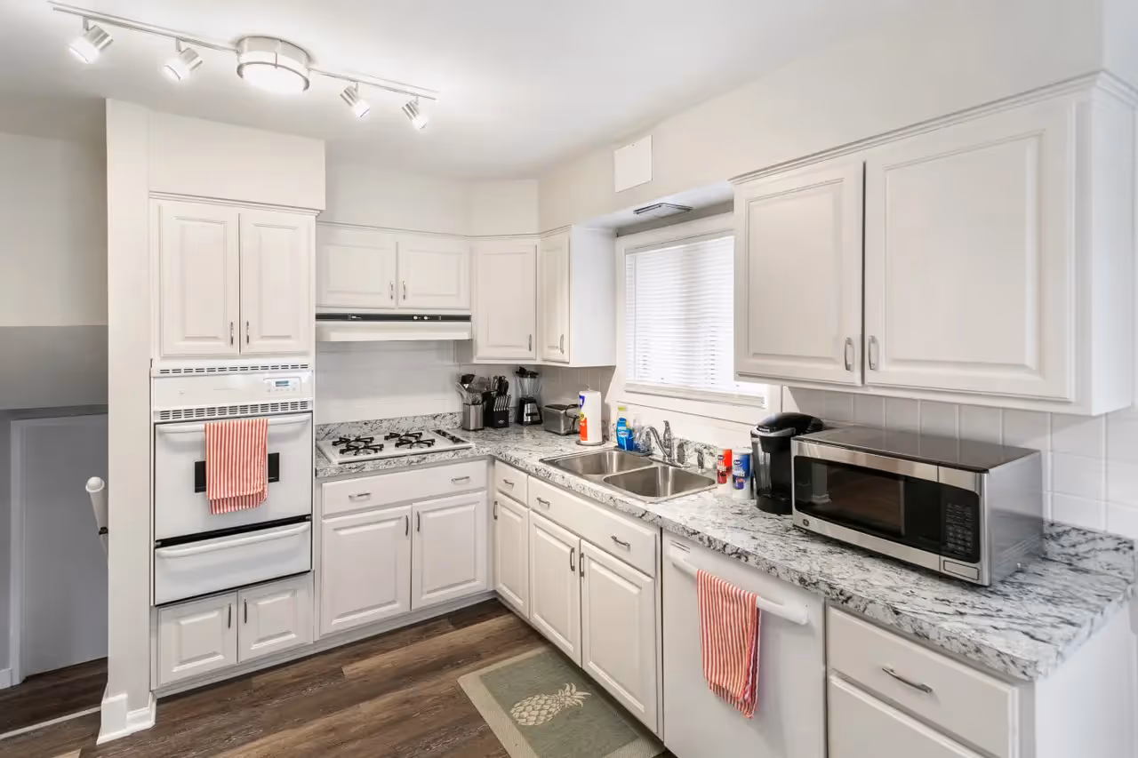 228 Kenloch Ave 2.jpg