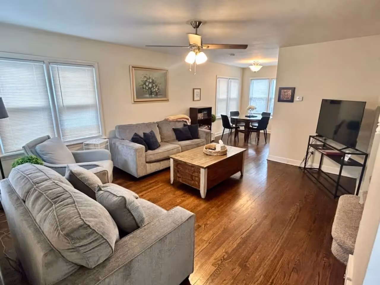 234 Prairie Ave 2.jpg