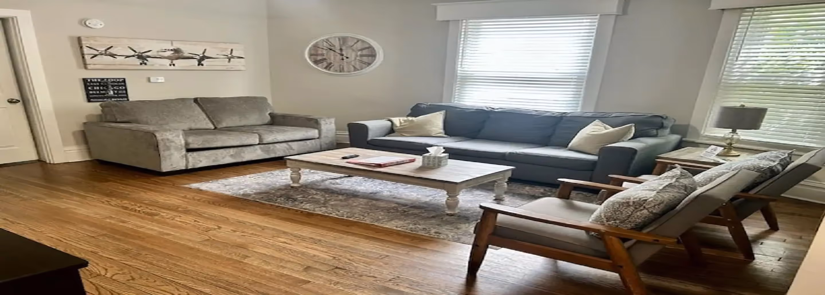Walking Distance to Downtown Libertyville