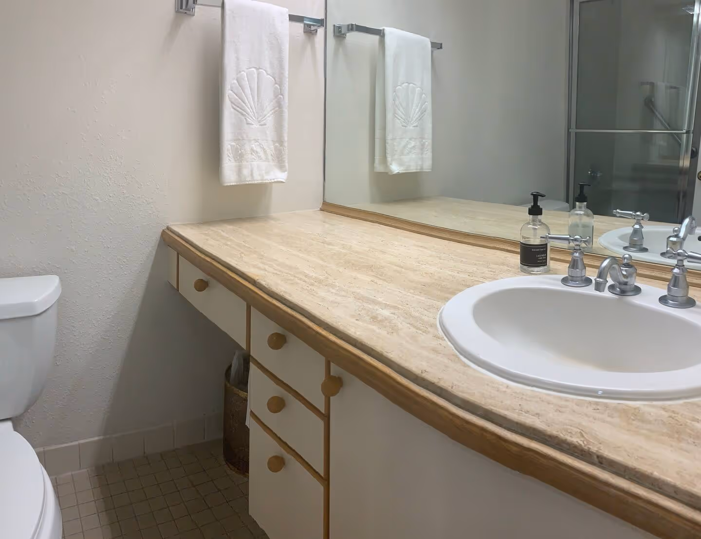 Bathroom.jpeg