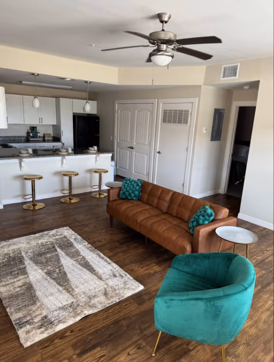 Charming 2 bedroom 2 bathroom