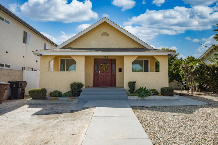 https://upcdn.io/W23MTH6/image/uploads/2025/07/17/4jeEpuHtKH-1-web-or-mls-225.jpg?f=avif&w=900&h=500&fit=cover&quality=60