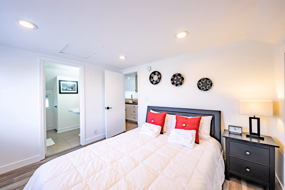 Stylish 1 Bed | Easy Parking | Great Location