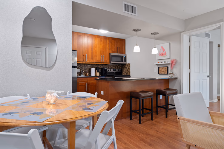 https://upcdn.io/W23MTH6/image/uploads/2025/07/22/4jdUtyGSK3-013_interior_-_2308_567.jpg?f=avif&w=900&h=500&fit=cover&quality=60