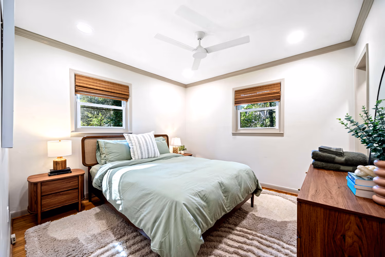 https://upcdn.io/W23MTH6/image/uploads/2025/07/23/4jdTsVMz4M-11-web-or-mls-DSC00018.jpg?f=avif&w=900&h=500&fit=cover&quality=60