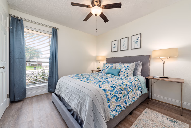 https://upcdn.io/W23MTH6/image/uploads/2025/07/24/4jdDSt9xJ2-Bed%203%20copy.jpg?f=avif&w=900&h=500&fit=cover&quality=60