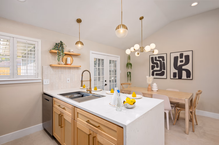 https://upcdn.io/W23MTH6/image/uploads/2025/07/24/4jdDFn2hH1-jbp-web-2947HighPlainsDrive-17.jpg?f=avif&w=900&h=500&fit=cover&quality=60