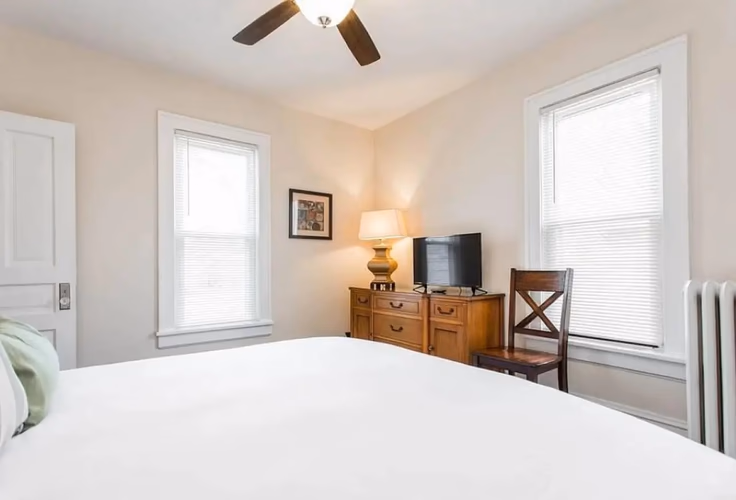 https://upcdn.io/W23MTH6/image/uploads/2025/07/31/4jcPaF93Eb-311%20West%20Park%20Ave%20House2.jpg?f=avif&w=900&h=500&fit=cover&quality=60