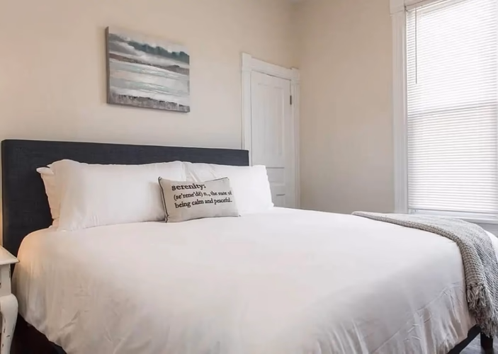 https://upcdn.io/W23MTH6/image/uploads/2025/07/31/4jcPaF5fFG-311%20West%20Park%20Ave%20House13.jpg?f=avif&w=900&h=500&fit=cover&quality=60