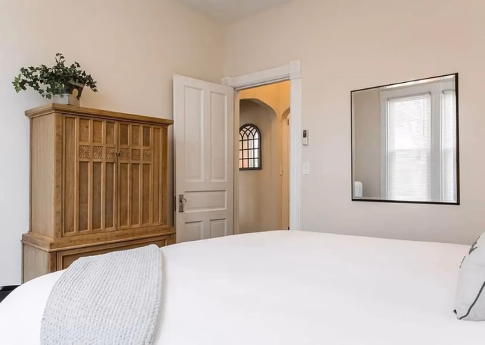https://upcdn.io/W23MTH6/image/uploads/2025/07/31/4jcPaF65FK-311%20West%20Park%20Ave%20House15.jpg?f=avif&w=900&h=500&fit=cover&quality=60