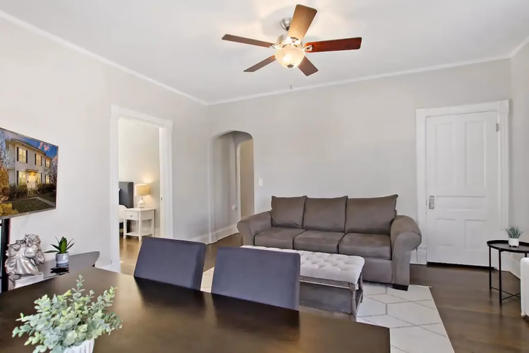 https://upcdn.io/W23MTH6/image/uploads/2025/07/31/4jcPaFNDn5-311%20West%20Park%20Ave%20House20.jpg?f=avif&w=900&h=500&fit=cover&quality=60