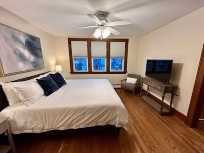 https://upcdn.io/W23MTH6/image/uploads/2025/07/31/4jcPTHrN9S-327%20Second%20Street%20Unit%202.11.jpg?f=avif&w=900&h=500&fit=cover&quality=60