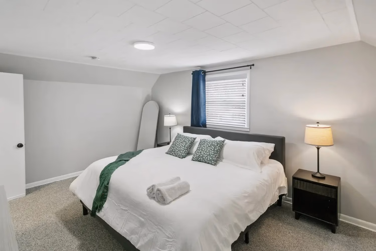 https://upcdn.io/W23MTH6/image/uploads/2025/07/31/4jcPXRtpFH-314%20North%20Avenue18.jpg?f=avif&w=900&h=500&fit=cover&quality=60