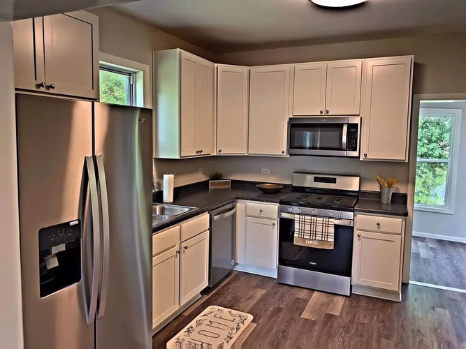 https://upcdn.io/W23MTH6/image/uploads/2025/07/31/4jcPQifSKd-418%20North%20Jackson%20Street14.jpg?f=avif&w=900&h=500&fit=cover&quality=60
