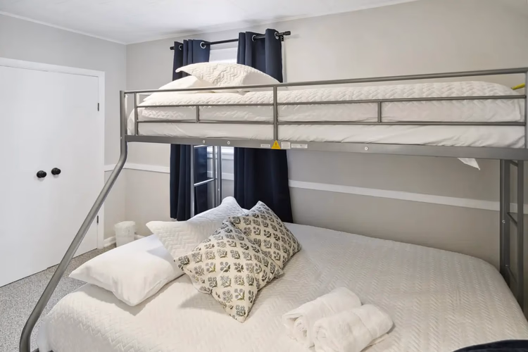 https://upcdn.io/W23MTH6/image/uploads/2025/07/31/4jcPXRqAFz-314%20North%20Avenue25.jpg?f=avif&w=900&h=500&fit=cover&quality=60