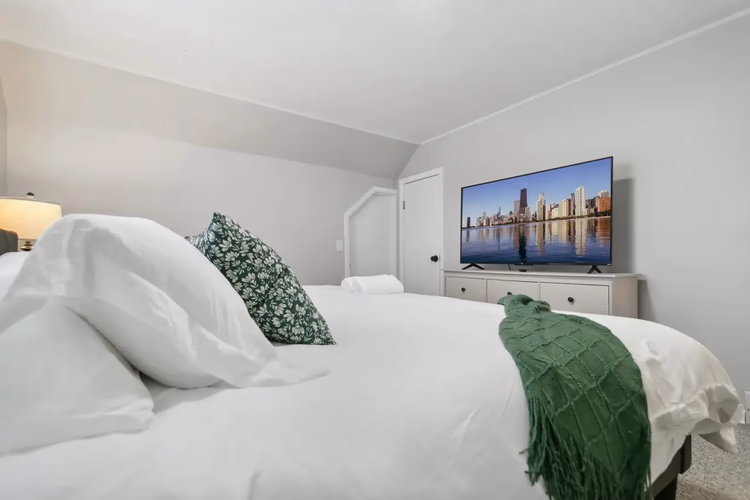 https://upcdn.io/W23MTH6/image/uploads/2025/07/31/4jcPXRr9C2-314%20North%20Avenue20.jpg?f=avif&w=900&h=500&fit=cover&quality=60