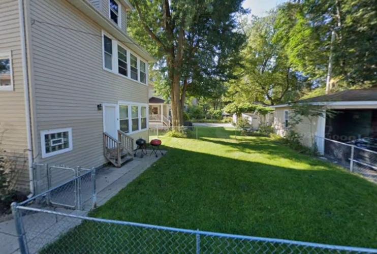 https://upcdn.io/W23MTH6/image/uploads/2025/08/03/4jbugJMxKu-518%20North%20Sheridan%2020.jpeg?f=avif&w=900&h=500&fit=cover&quality=60