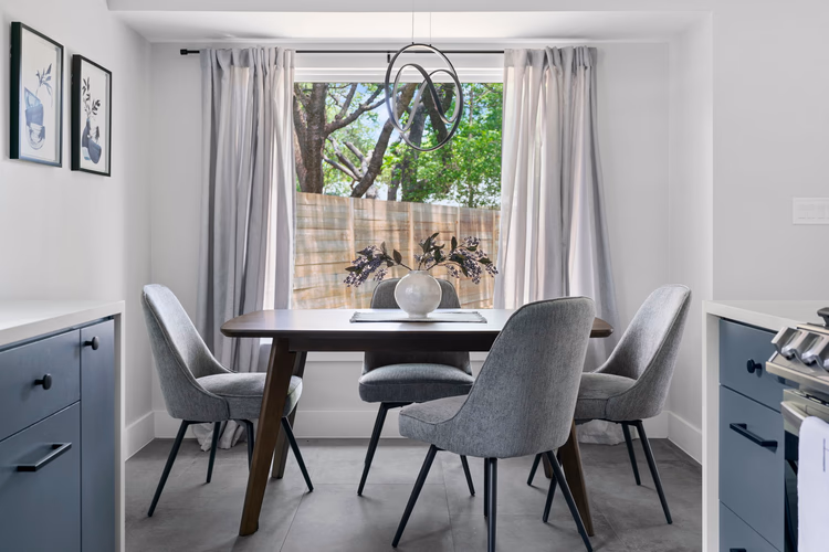 https://upcdn.io/W23MTH6/image/uploads/2025/08/05/4jbeMYFGDW-15-web-or-mls-DSC06557.jpg?f=avif&w=900&h=500&fit=cover&quality=60
