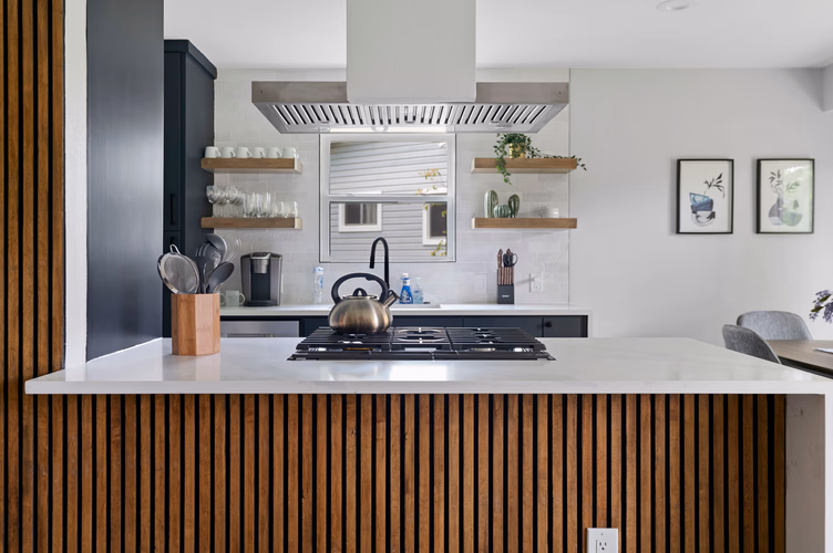 https://upcdn.io/W23MTH6/image/uploads/2025/08/05/4jbeMYFUJ7-11-web-or-mls-DSC06563.jpg?f=avif&w=900&h=500&fit=cover&quality=60