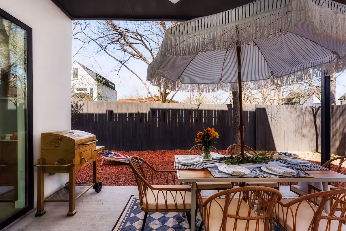 Modern Walkable East Austin Hideaway