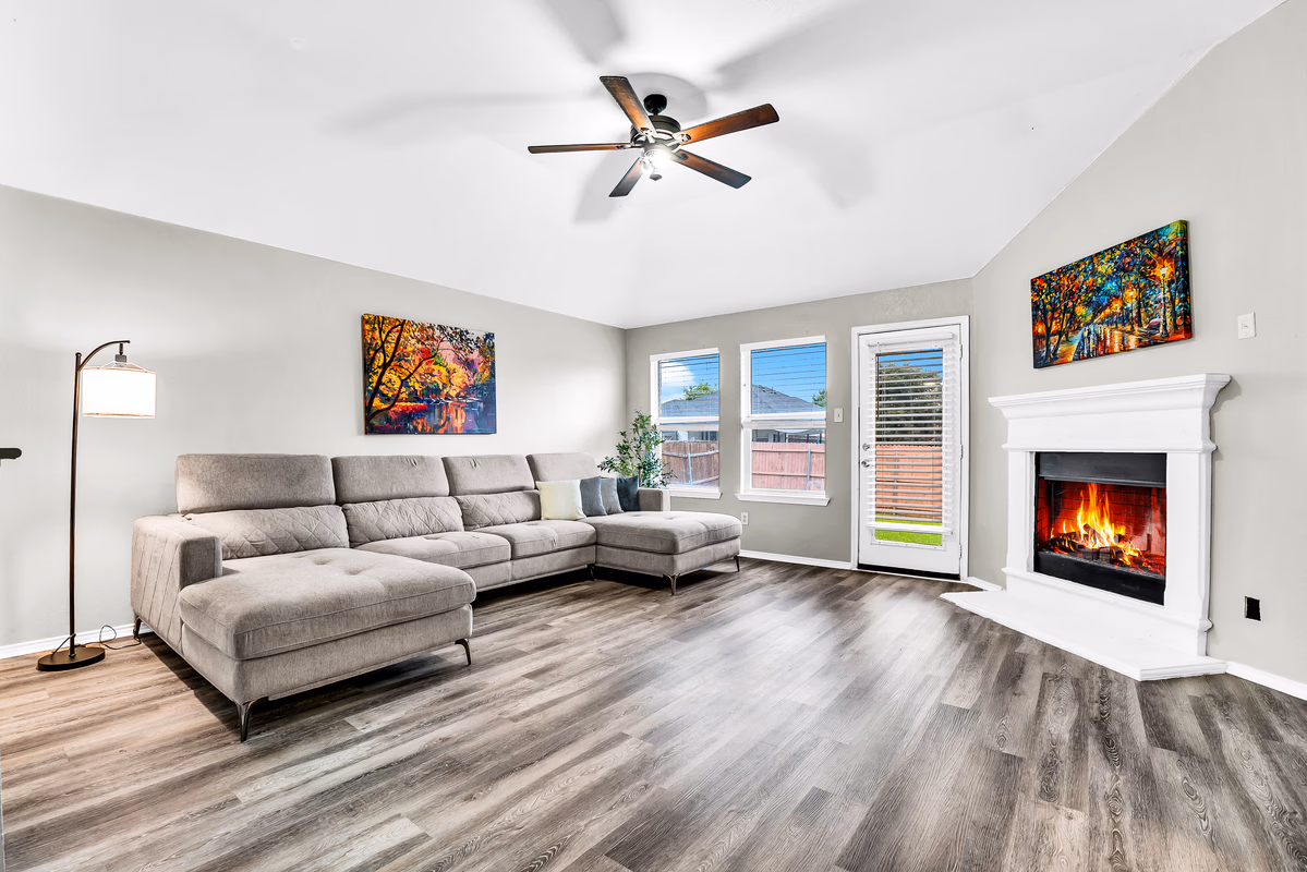 Lancaster TX Monthly Rental