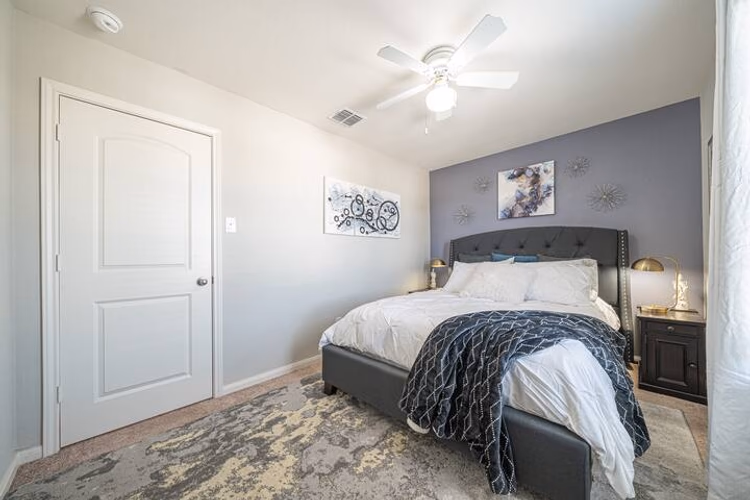 https://upcdn.io/W23MTH6/image/uploads/2025/08/08/4jbFZBkSHe-Room%202%20LP.jpeg?f=avif&w=900&h=500&fit=cover&quality=60