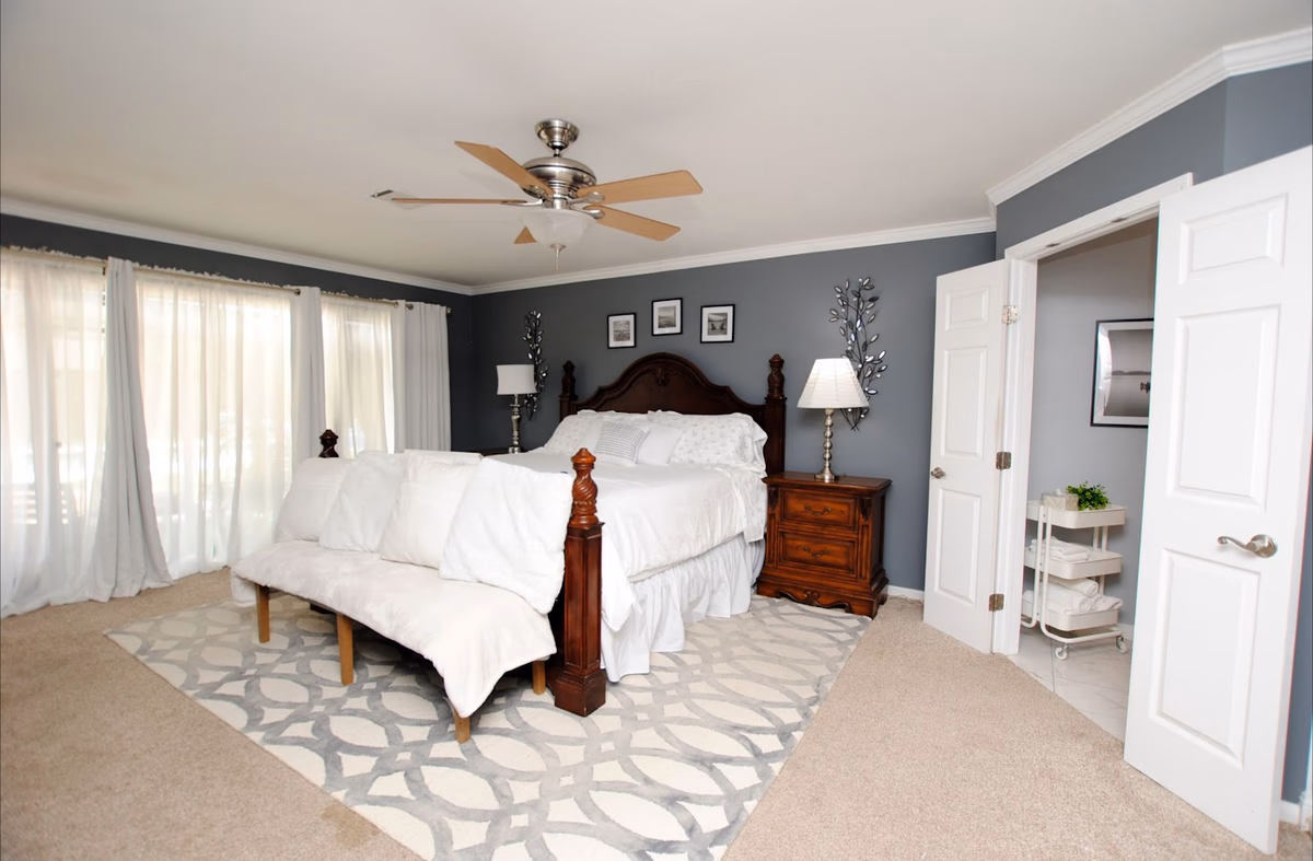 Blissful 4BR Retreat + Pool | SW Houston-Katy Spot