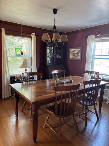 https://upcdn.io/W23MTH6/image/uploads/2025/08/13/4jaavTJd3Y-dining%20area.jpeg?f=avif&w=900&h=500&fit=cover&quality=60
