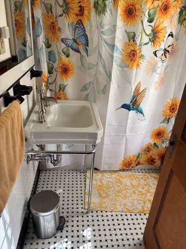 https://upcdn.io/W23MTH6/image/uploads/2025/08/13/4jaavTMtLK-Bath1.jpg?f=avif&w=900&h=500&fit=cover&quality=60