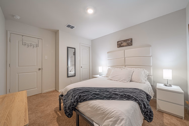 https://upcdn.io/W23MTH6/image/uploads/2025/08/14/4jaZgk2NBd-7216JebsonPass-26.jpg?f=avif&w=900&h=500&fit=cover&quality=60