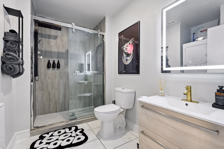 https://upcdn.io/W23MTH6/image/uploads/2025/08/19/4jZpPkZVGq-E%20(1).jpg?f=avif&w=900&h=500&fit=cover&quality=60