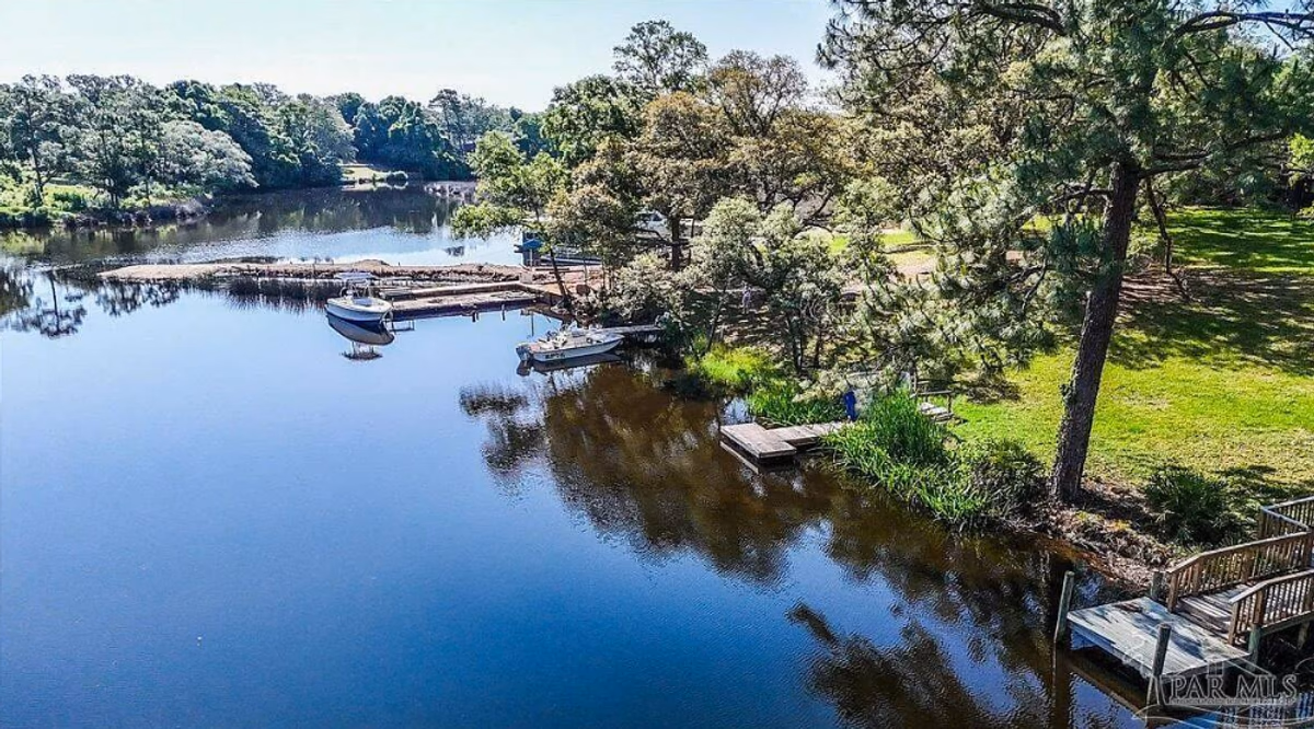 Pensacola Bayou Paradise