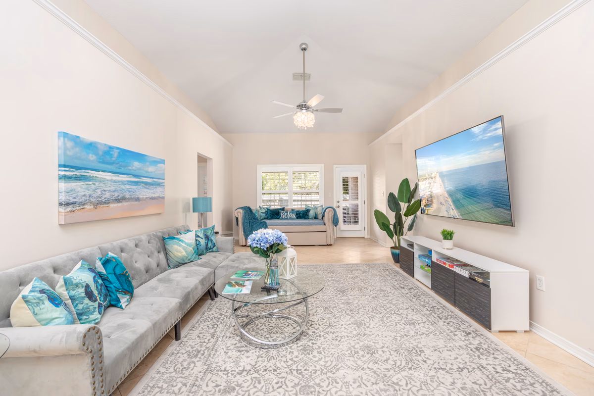 Seashell Breeze - Luxury furnished home with private beach