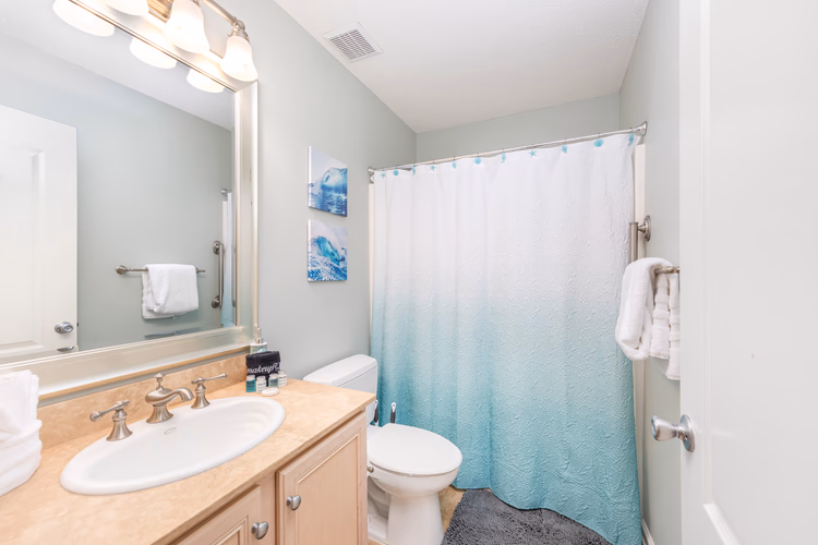 https://upcdn.io/W23MTH6/image/uploads/2025/08/27/4jYr39Wa95-moore_real_estate_photo-20.jpg?f=avif&w=900&h=500&fit=cover&quality=60