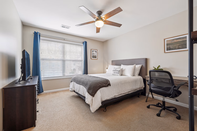 https://upcdn.io/W23MTH6/image/uploads/2025/08/29/4jYWX2kQEd-014%20-%20396%20grenier%20terrace%20ne%20lawrenceville%20ga.jpg?f=avif&w=900&h=500&fit=cover&quality=60