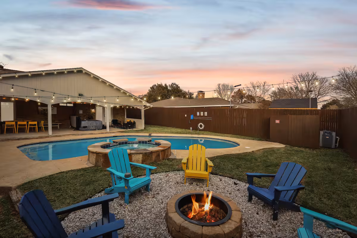Best of Desoto 4BR,3BA with Pool, HotTub, Cinema