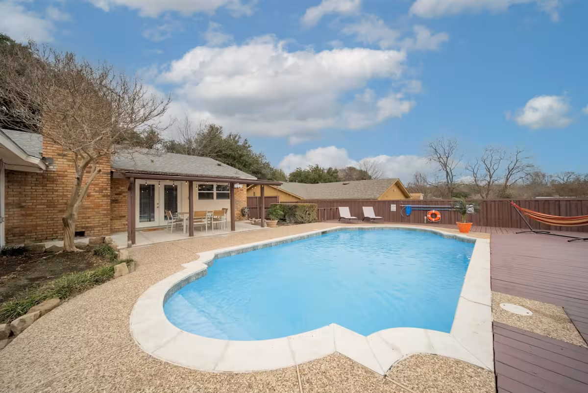 Open Space Home for Family, Groups with Privat Pool
