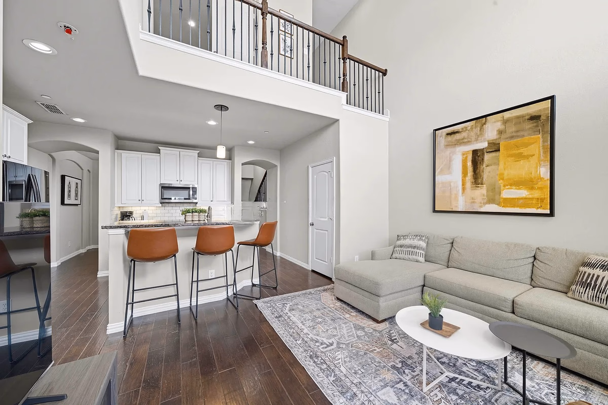 Extended Stay 3BR/2.5BA Townhome Fenced Yard + Attached Garage + Community Pool