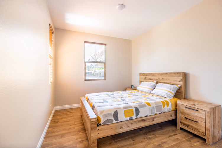 https://upcdn.io/W23MTH6/image/uploads/2025/09/14/4jWPVUzj9o-Bed%20Room%203.png?f=avif&w=900&h=500&fit=cover&quality=60