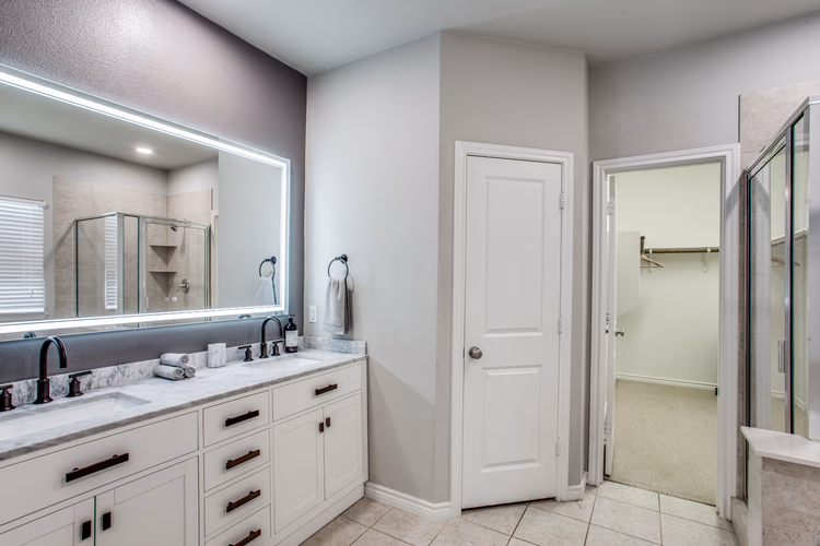 https://upcdn.io/W23MTH6/image/uploads/2025/09/19/4jVj22NU9F-5128-collinwood-ave-fort-worth-tx-76107-High-Res-14.jpg?f=avif&w=900&h=500&fit=cover&quality=60