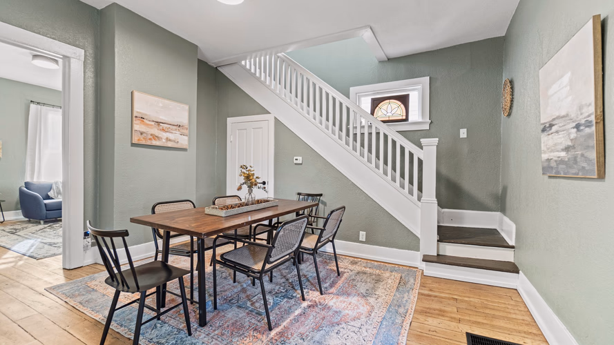 https://upcdn.io/W23MTH6/image/uploads/2025/09/19/4jVigQL7J9-9-web-or-mls-DSC01551.jpg?f=avif&w=900&h=500&fit=cover&quality=60