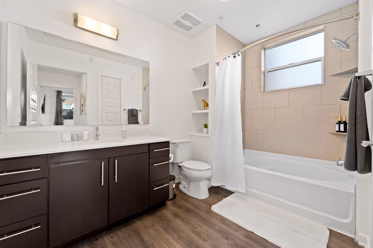https://upcdn.io/W23MTH6/image/uploads/2025/09/20/4jVhARdL4q-33-web-or-mls-Camino%20Del%20Arroyo%20(33%20of%2050).JPG?f=avif&w=900&h=500&fit=cover&quality=60