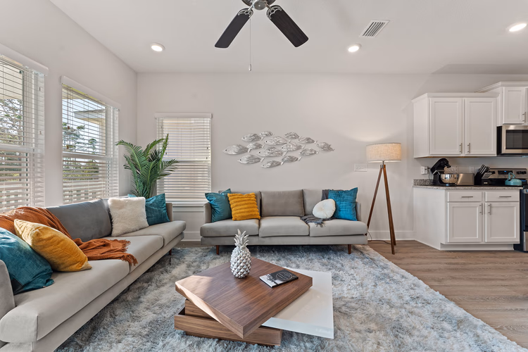 https://upcdn.io/W23MTH6/image/uploads/2025/09/20/4jVh6tmY8Y-Living%20Room%202.jpg?f=avif&w=900&h=500&fit=cover&quality=60