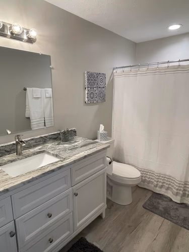 https://upcdn.io/W23MTH6/image/uploads/2025/09/22/4jVMCbnoGq-Bath2.jpeg?f=avif&w=900&h=500&fit=cover&quality=60